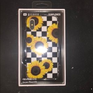 checkered case with sunflowers